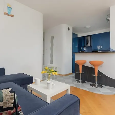 Apartmán Comfy Powstancow Slaskich By Renters Varšava