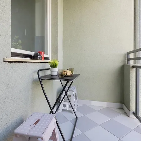 Comfy Powstancow Slaskich By Renters * Warszawa